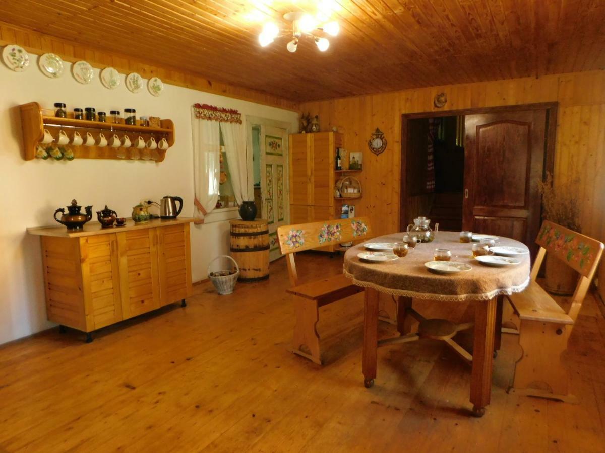 Yasna Sadyba Yasenitsa Zamkova Extérieur photo